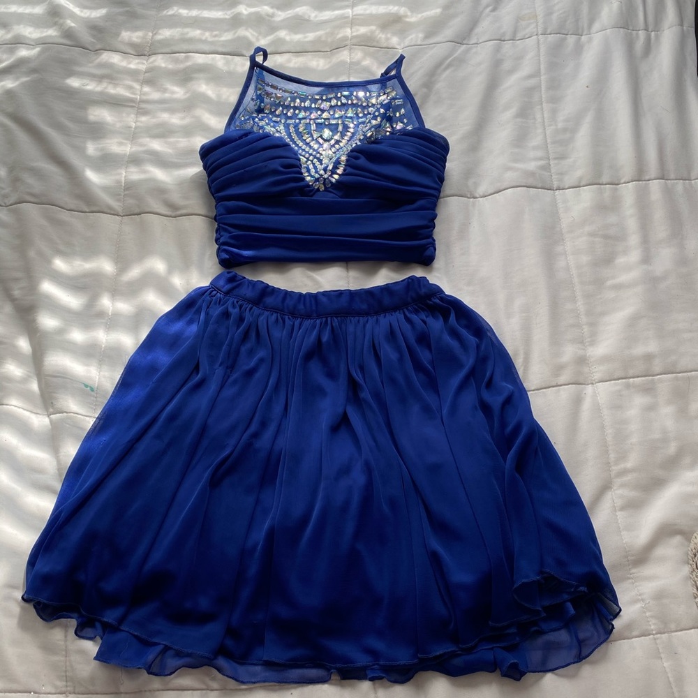 Blue dress